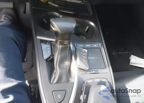 2020 Lexus Ux 200 z USA, uszkodzony, nr VIN JTHX3JBH0L2030346